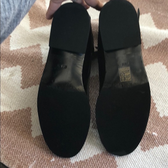 Tory Burch Brooke Ankle Bootie with bag and box - Picture 8 of 8